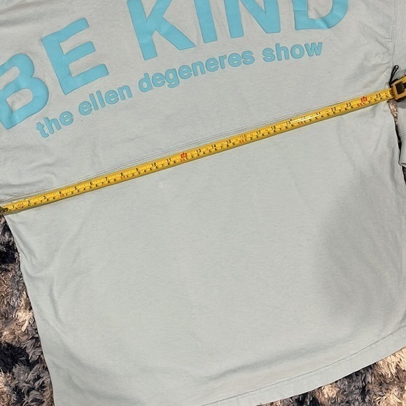 Spirit jersey Ellen DeGeneres show the kind  oversized large, women’s light blue - Picture 7 of 12